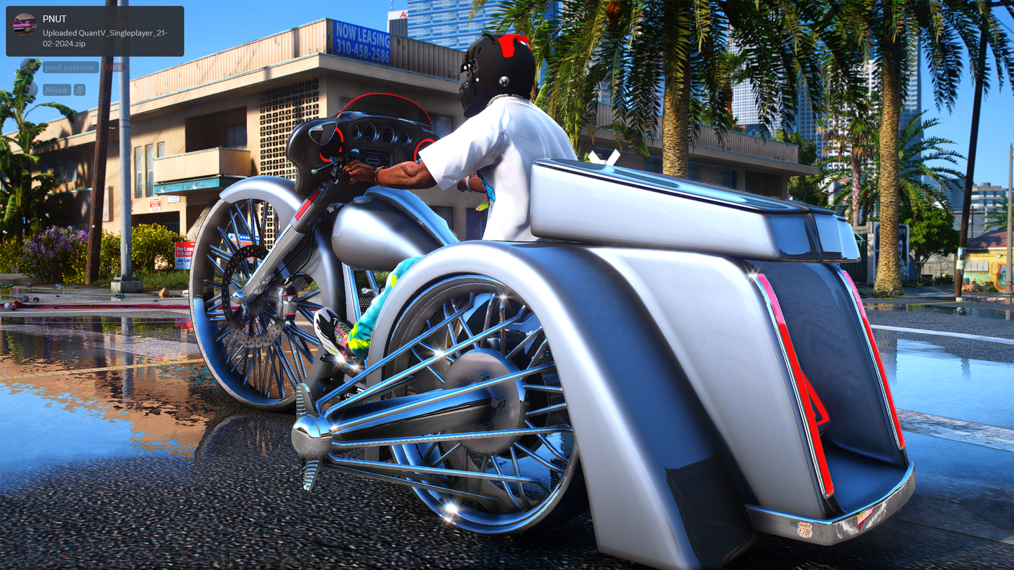 FIRST IN THE WORLD 2023 STREET GLIDE TRIKE ON SWANGAS